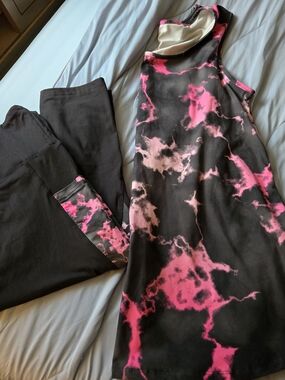 Black & Hot Pink Tie-Dye Active Tank And Capri Set